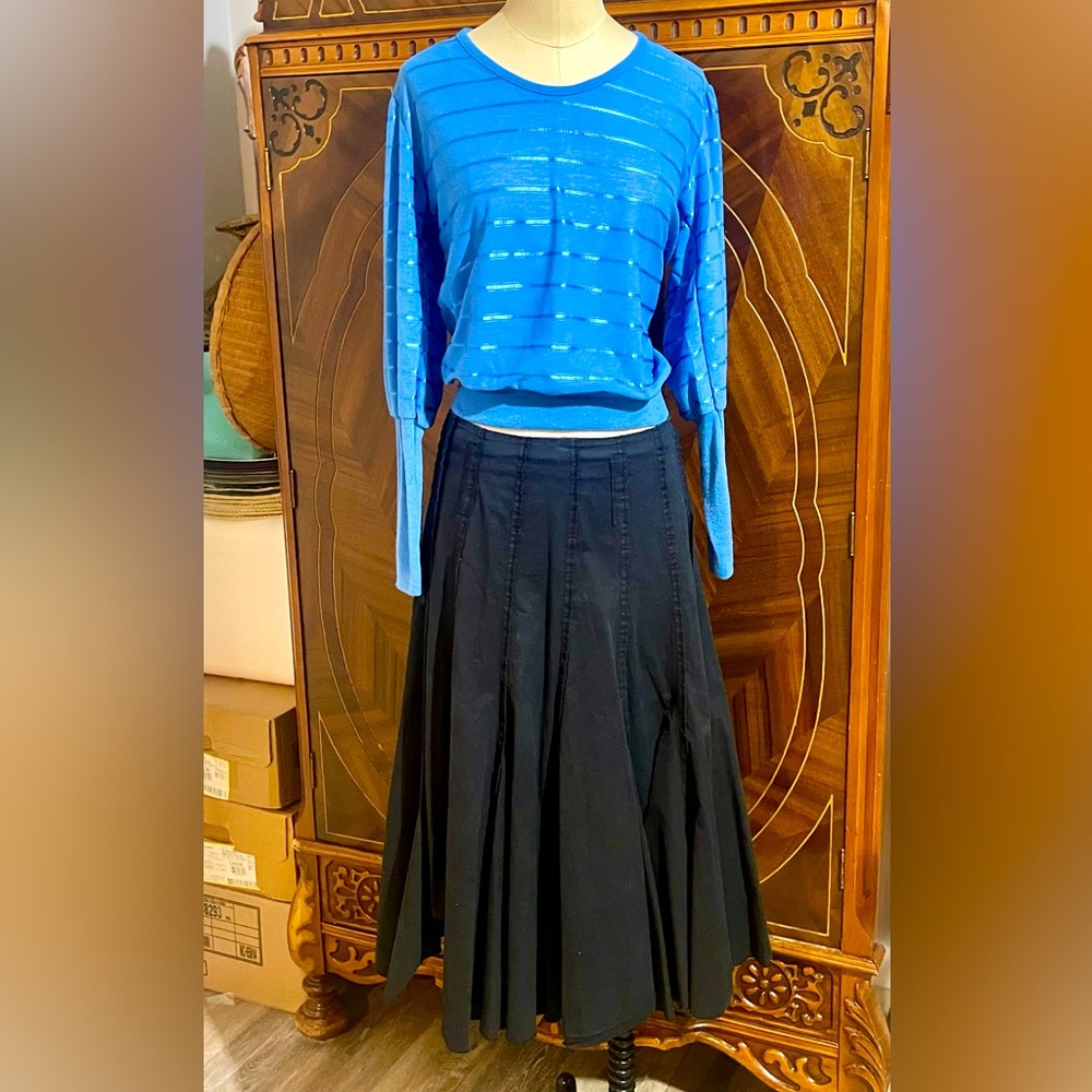 Lili Bleu Pleated Maxi Skirt